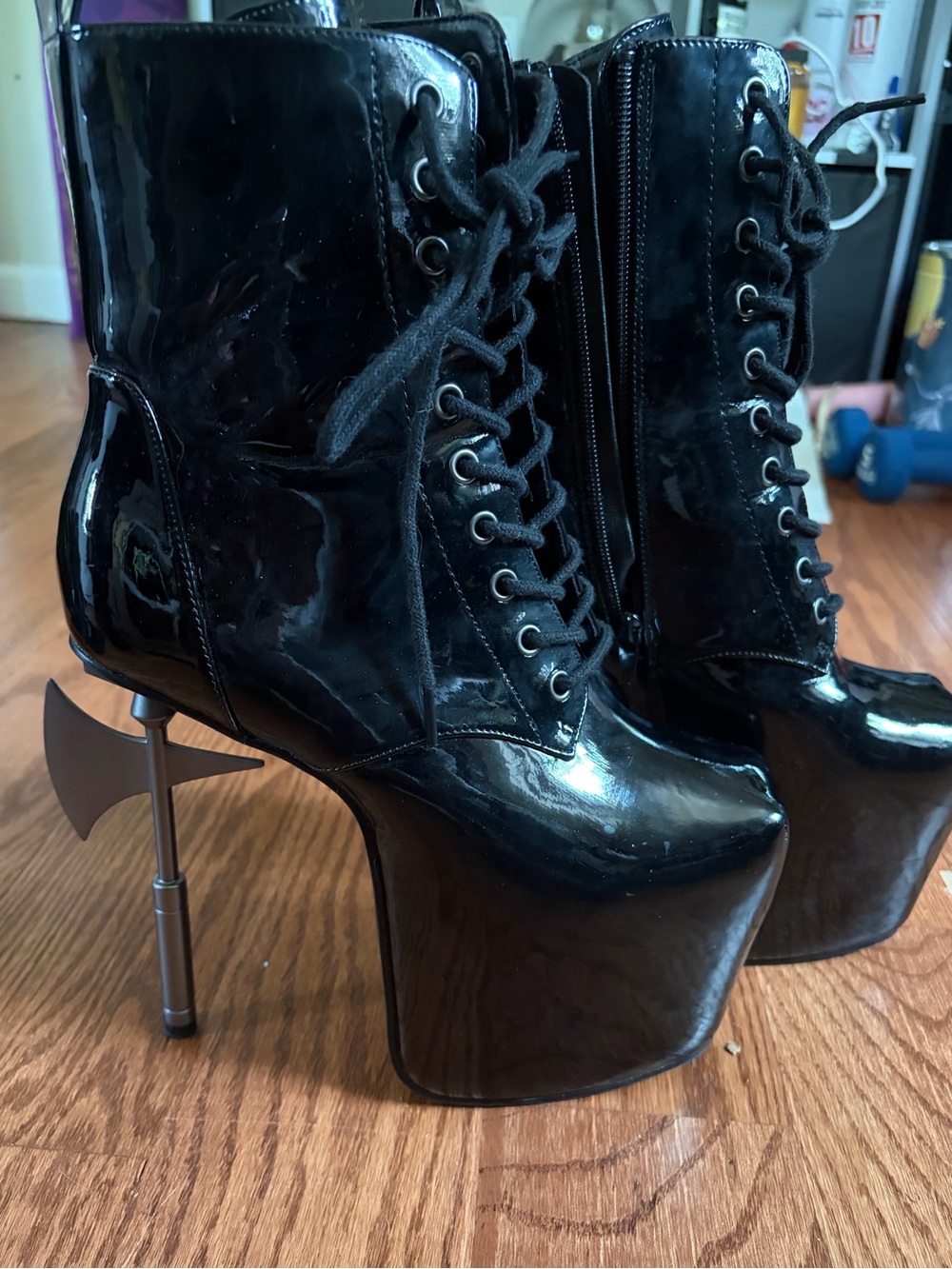 Widow Axe heeled boots